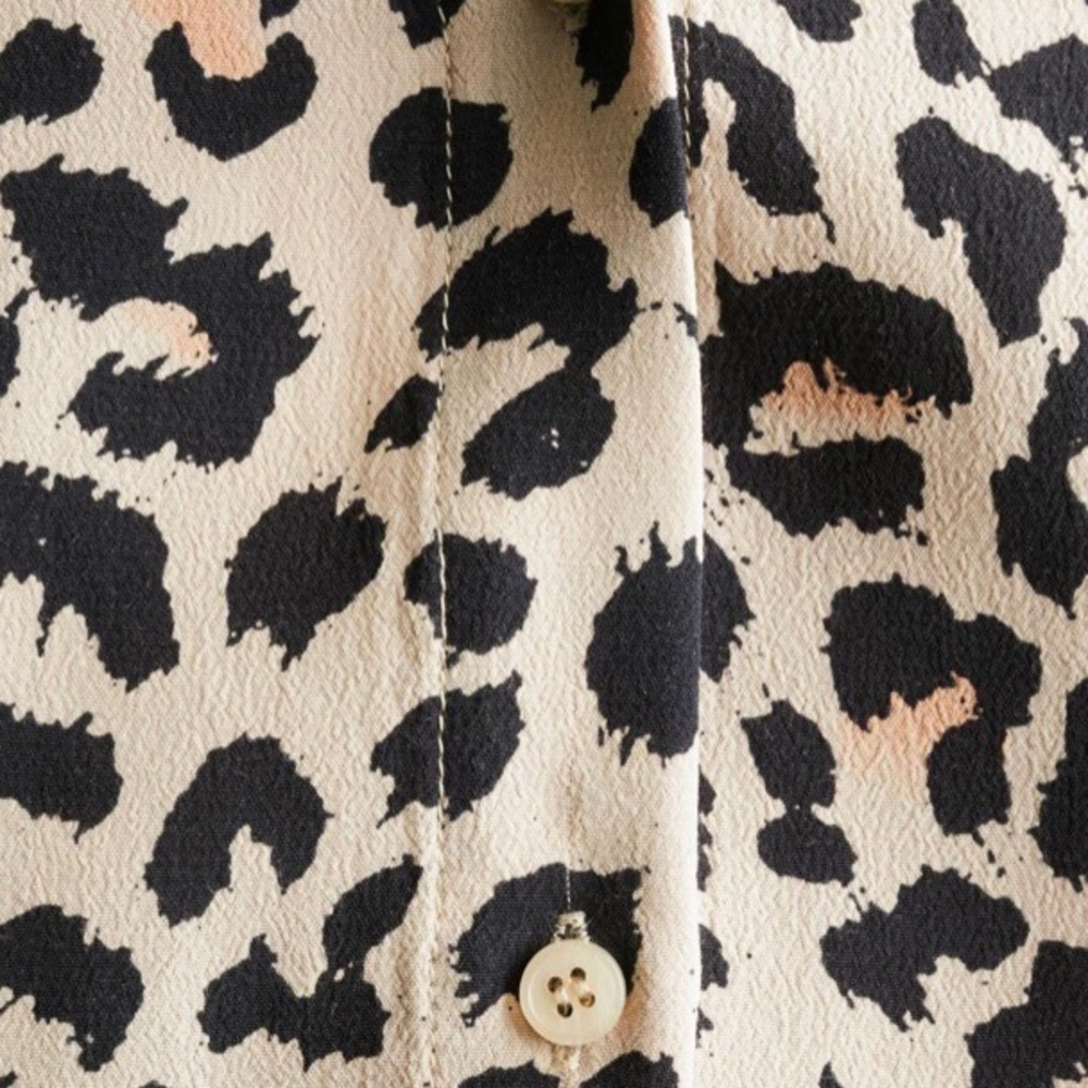 ✨Host Pick✨ NWT & Other Stories Blouse - Picture 4 of 5